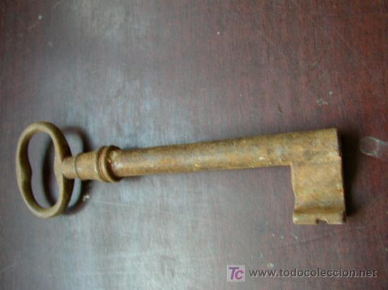 Antig&uuml;edades: LLAVE ANTIGUA, MIDE 13 CM. HUECA - Foto 1