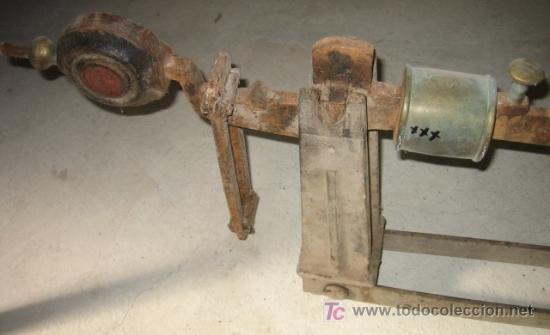 Antig&uuml;edades: Piezas de una bascula de 1400 kg - Foto 3