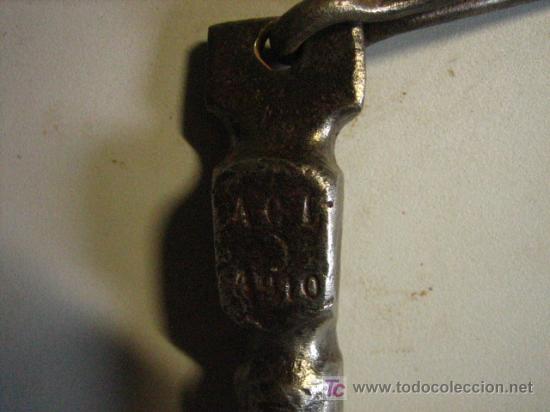 Antig&uuml;edades: Aldaba de 12 cms, sin clavo, &iquest;1810? - Foto 2