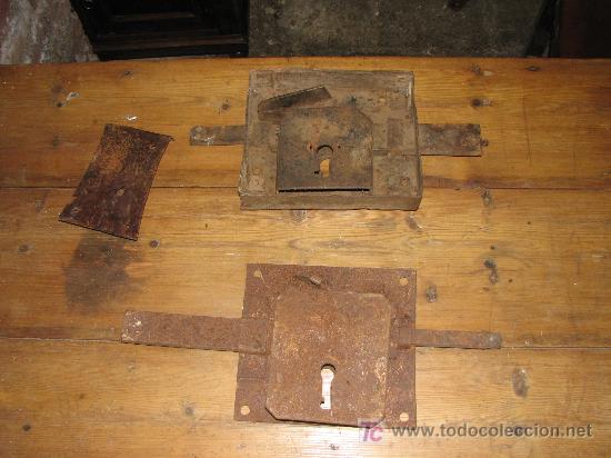Antig&uuml;edades: Antiguas cerraduras. - Foto 2