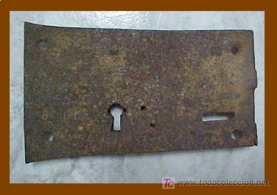 Antig&uuml;edades: cerradura mueble antiguo - Foto 2