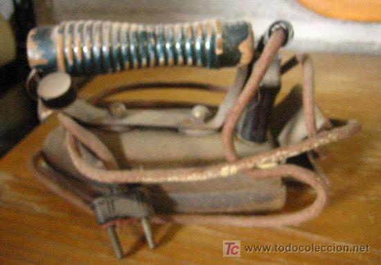 Antig&uuml;edades: Plancha el&eacute;ctrica - Foto 1