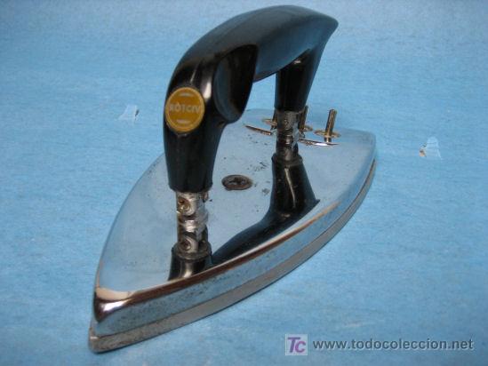 Antig&uuml;edades: Antigua plancha el&eacute;ctrica, plegable - Foto 1