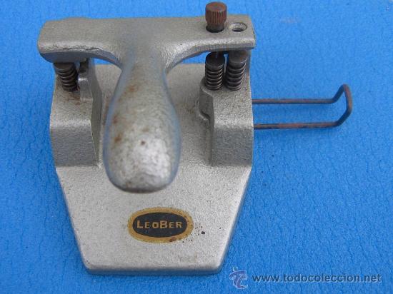 Antig&uuml;edades: ANTIGUO TALADRO OFICINA MARCA LEOBER - Foto 1
