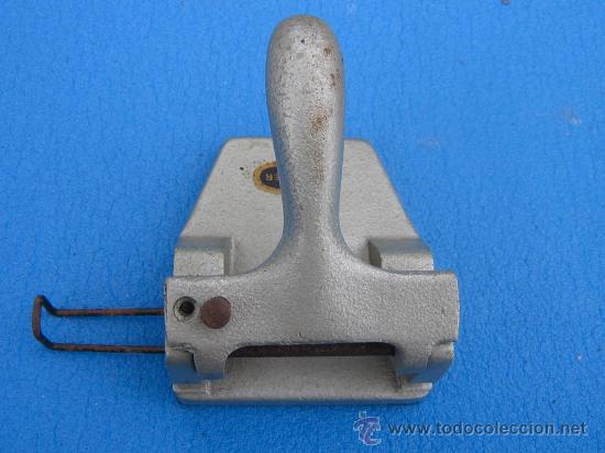 Antig&uuml;edades: ANTIGUO TALADRO OFICINA MARCA LEOBER - Foto 2