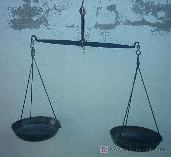 Antig&uuml;edades: ANTIGUAS BALANZAS DE PLATOS - Foto 2