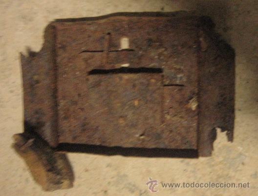 Antig&uuml;edades: Cerradura de 11 cms, sin llave - Foto 1