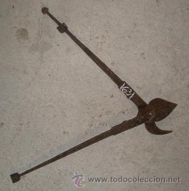 Antig&uuml;edades: Podadera antigua de 40 cms - Foto 1