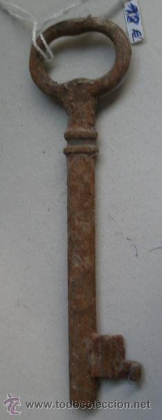 Antig&uuml;edades: Llave de 13,5 cms, rota - Foto 1