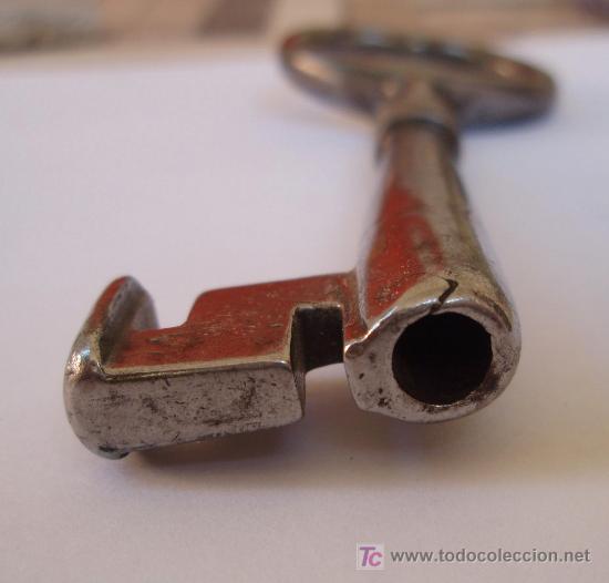 Antig&uuml;edades: ANTIGUA LLAVE DE ARCA. SIGLO XVII - Foto 2