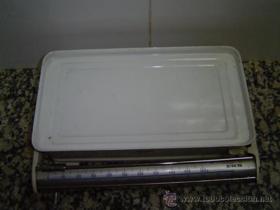 Antig&uuml;edades: BASCULA DE FARMACIA  MARCA ANITA - Foto 2
