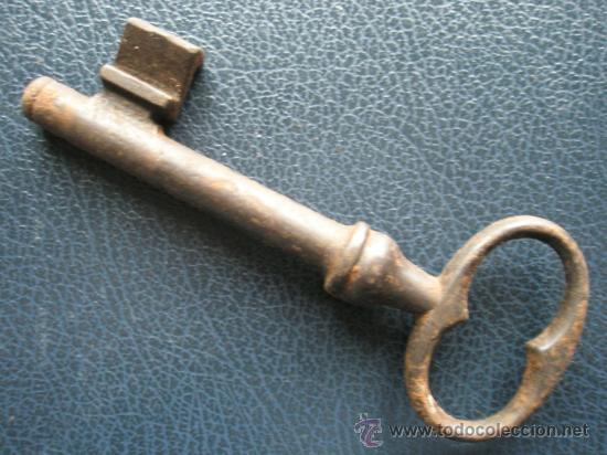 Antig&uuml;edades: LLAVE ANTIGUA DE FORJA 10 CM - Foto 1