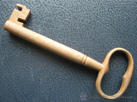 Antig&uuml;edades: LLAVE ANTIGUA DE FORJA 10 CM - Foto 1
