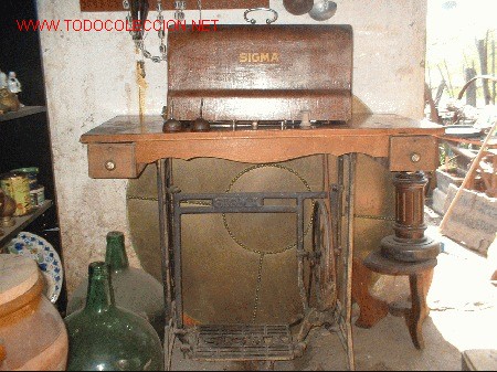 Antig&uuml;edades: maquina de coser sigma con pie de hierro-original. - Foto 1