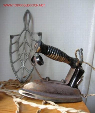 Antig&uuml;edades: PLANCHA EL&Eacute;CTRICA CON SOPORTE - Foto 1