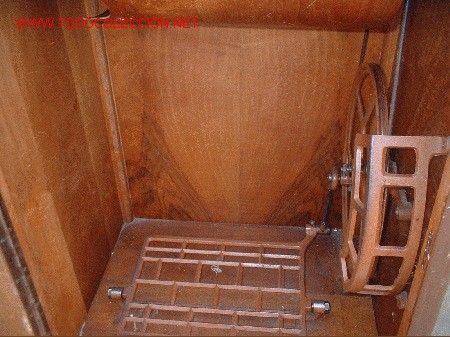Antig&uuml;edades: maquina de coser alfa - Foto 4