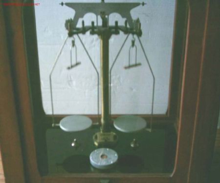 Antig&uuml;edades: BALANZA DE PRECISION madera de nogal &ndash; roble - Foto 8
