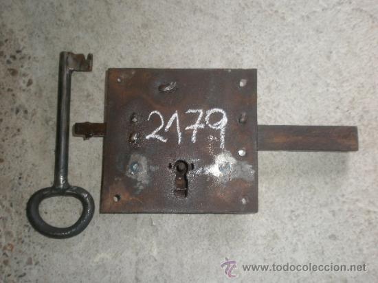 Antig&uuml;edades: Cerradura restaurada - Foto 1