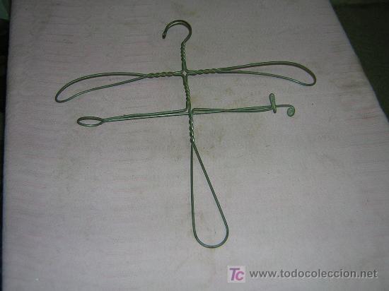 Antig&uuml;edades: PERCHA DE ALMBRE - Foto 1