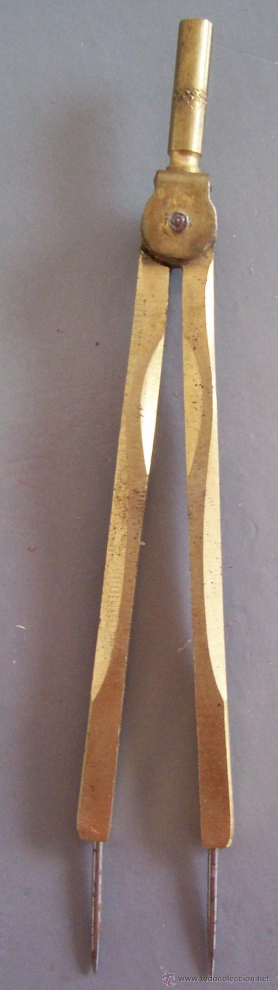 Antig&uuml;edades: compas de laton con puntas de acero (12,5cm aprox) - Foto 1