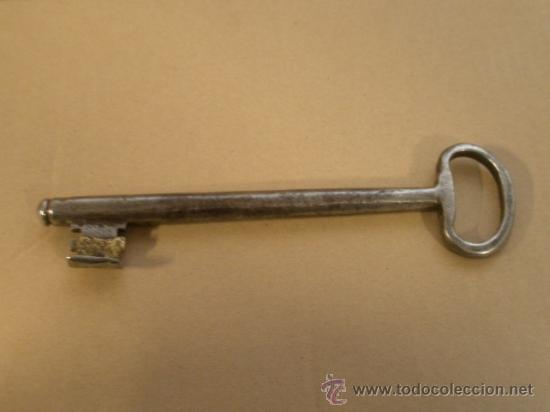 Antig&uuml;edades: Llave restaurada, de &eacute;poca, 205 cms - Foto 1