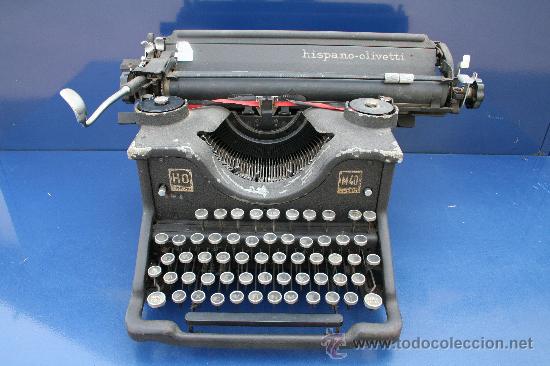 Máquina de Escribir Antigua Hispano Olivetti M40. Teclado Español