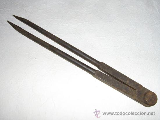 Antig&uuml;edades: ANTIGUO COMPAS 26cm - Foto 1