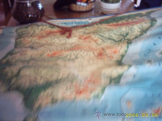 Antig&uuml;edades: mapa f&iacute;sico de Espa&ntilde;a. A&ntilde;os 60 - Foto 1