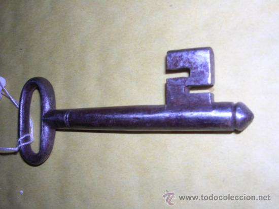 Antig&uuml;edades: LLAVE ANTIGUA DE HIERRO-11X4 CM. - Foto 1