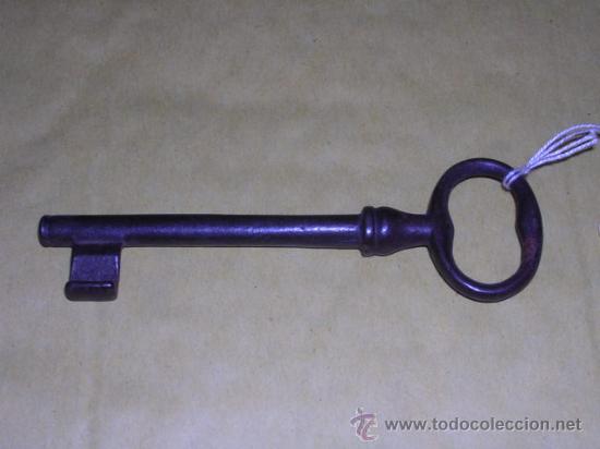 Antig&uuml;edades: LLAVE ANTIGUA DE HIERRO-11X3 CM. - Foto 1