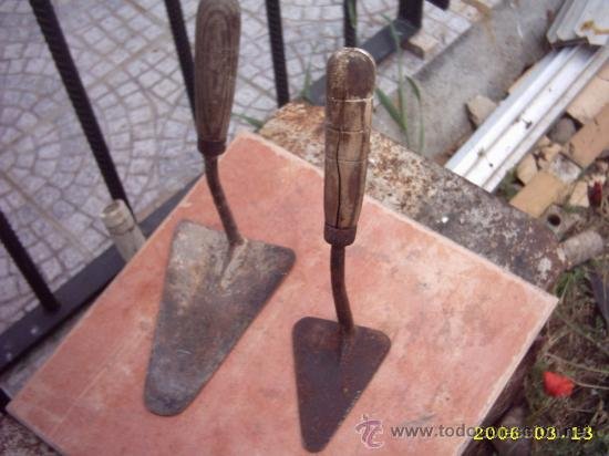 ANTIGUA PALETA DE ALBAÑIL  Herramientas antiguas, Paletas de albañil,  Albañil