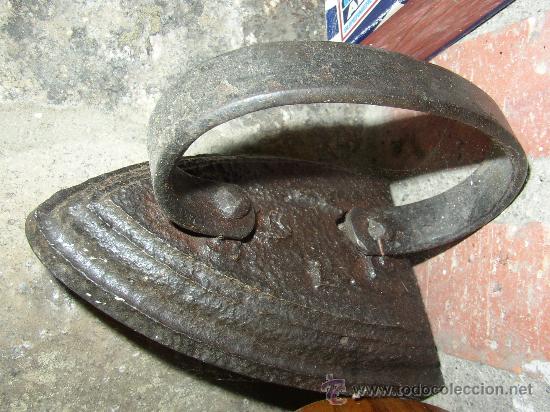 Antig&uuml;edades: antiguo plancha de hierro forjado - Foto 1