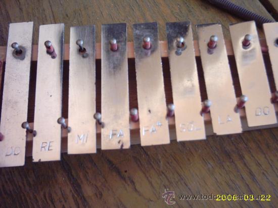 Antig&uuml;edades: Xil&oacute;fono escolar para la ense&ntilde;anza musical - Foto 2