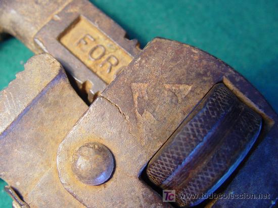 Antig&uuml;edades: LLAVE INGLESA ANTIGUA GRIFA. - Foto 5