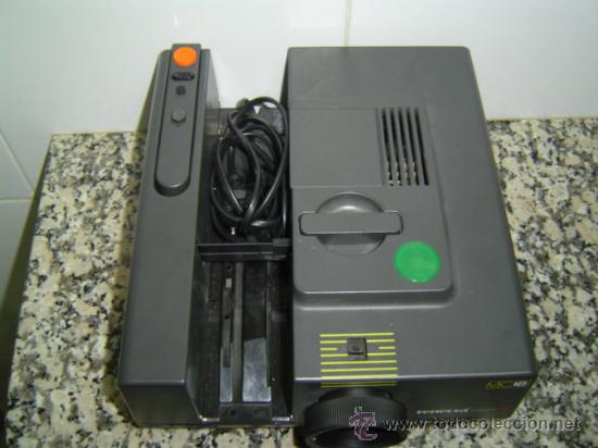 Antig&uuml;edades: PROYECTOR DE DIAPOSITIVAS REFLECTA DIAMATOR - Foto 2