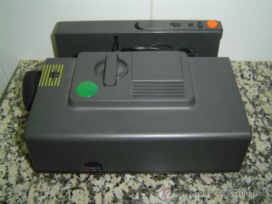 Antig&uuml;edades: PROYECTOR DE DIAPOSITIVAS REFLECTA DIAMATOR - Foto 3