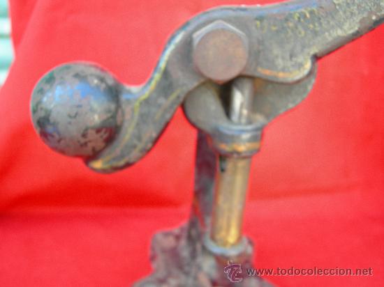 Antig&uuml;edades: PRENSA DE PALANCAEN HIERRO - Foto 4