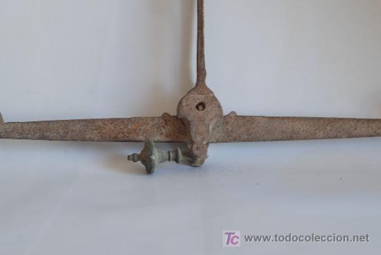 Antig&uuml;edades: Balanza antigua. - Foto 4