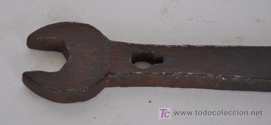 Antig&uuml;edades: Llaves antiguas de forja. - Foto 3