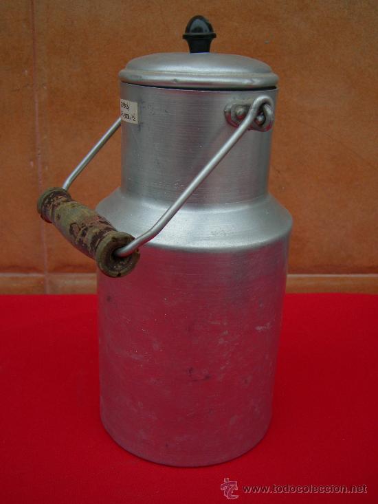 Antig&uuml;edades: ANTIGUA LECHERA DE ALUMINIO - Foto 1