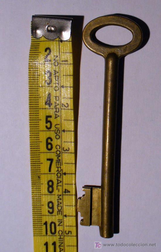 Antig&uuml;edades: llave metalica antigua. - Foto 1