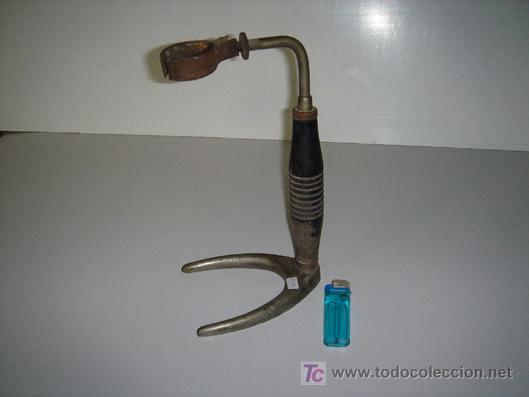 Antig&uuml;edades: soporte antiguo de sugetar probetas sopletes ect - Foto 1
