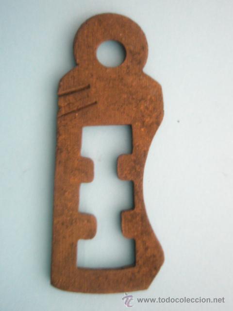 Antig&uuml;edades: BOCALLAVES DE LLAVE  BRONCE LATON 6,50 CM - Foto 1