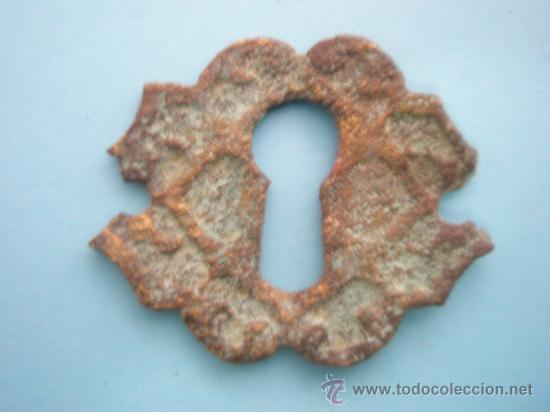 Antig&uuml;edades: BOCALLAVES DE LLAVE  BRONCE LATON - Foto 1