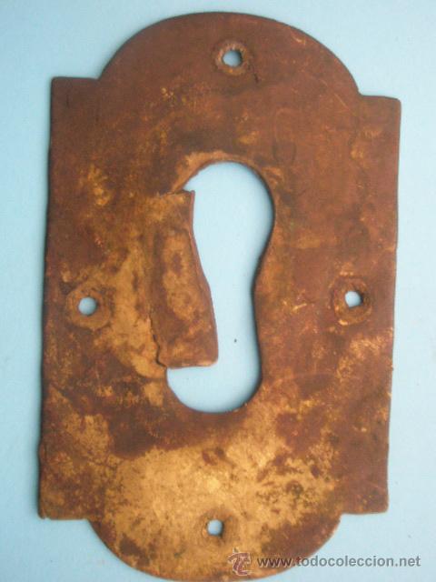 Antig&uuml;edades: BOCALLAVES DE LLAVE - Foto 1
