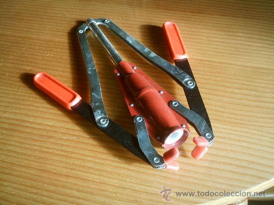 Antig&uuml;edades: ENCORCHADOR PARA BOTELLAS - Foto 3