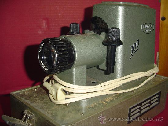 Antig&uuml;edades: PROYECTOR DIAPOSITIVAS ESCOLAR. A&Ntilde;OS 70. - Foto 3