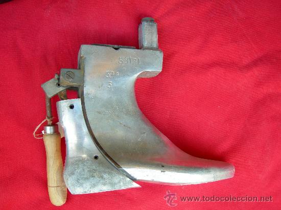 Antig&uuml;edades: HORMA MOLDE DE ALUMINIO PARA CALZADO. - Foto 1