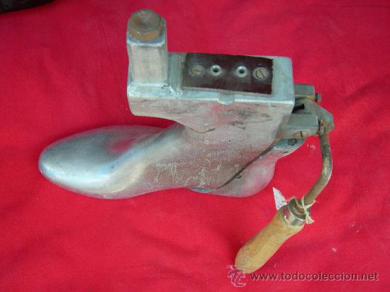 Antig&uuml;edades: HORMA MOLDE DE ALUMINIO PARA CALZADO. - Foto 3