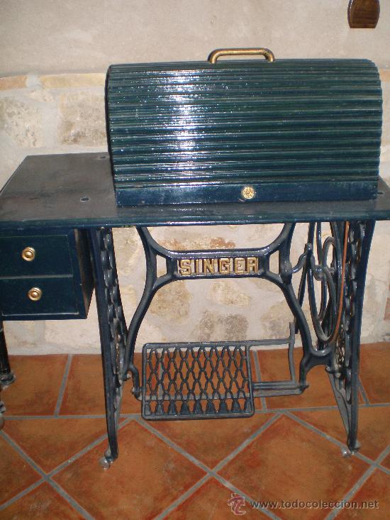 Antig&uuml;edades: MAQUINA DE COSER ANTIGUA - Foto 1